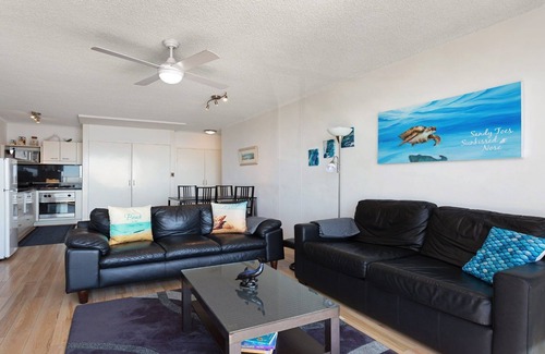 Forster Apartment | Oceanic 2 - On Main Beach!