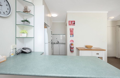 Forster Apartment | Oceanic 27: 2 BR, 1 BA Apartment in Forster, Sleeps 4
