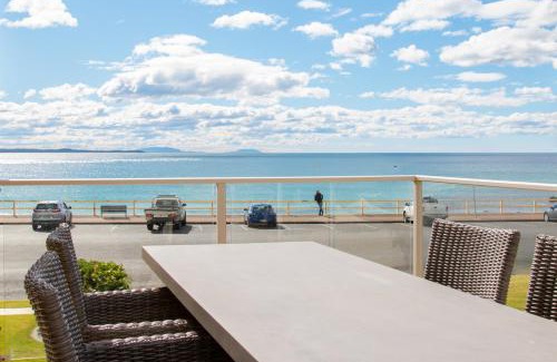 Forster Apartment | Oceanic Unit 1