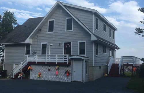 Prospect Harbor House | Oceanside cottage with Spectacular views! Ledgeview Cottage.
