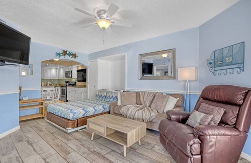 Cape Caneveral Beach Gardens Condo | Oceanside Oasis | Pool | Rocket Launch | Beachside
