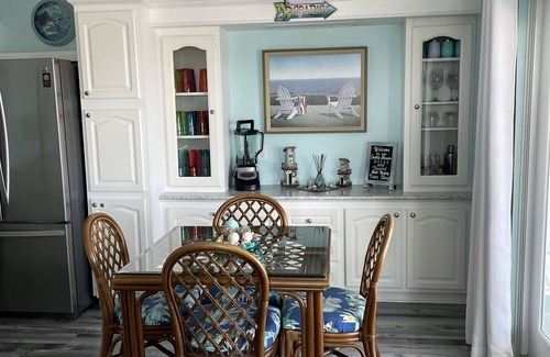 Cudjoe Key House | Oceanside Paradise in the FL Keys Free Kayaks Bikes Wifi Outdoor BBQ Grill