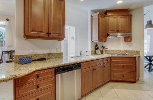 Townsite House | Oceanside Sunset Shores