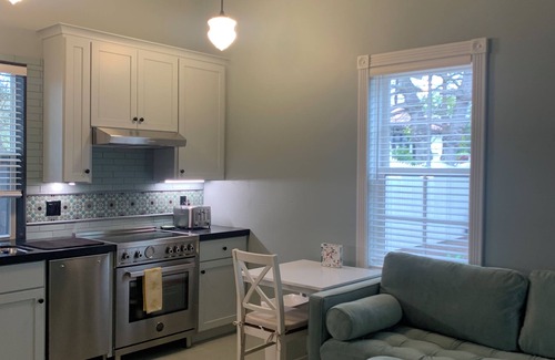 Westside Santa Cruz Cottage | Oceanside Victorian Cottage Located On Scenic West Cliff Drive