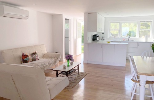 Montauk Apartment | OceanView (2) bedroom (2) bath walk to Town/Beach Pass