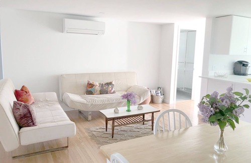 Montauk Apartment | OceanView (2) bedroom (2) bath walk to Town/Beach Pass