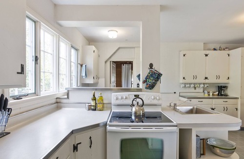 Madison Center House | Oceanview Cottage by East Wharf Beach Madison CT
