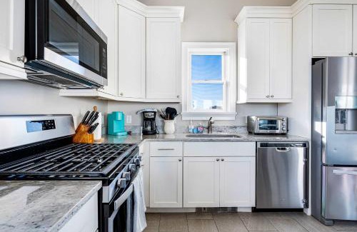 Hampton House | Oceanview Oasis Newly Renovated Parking