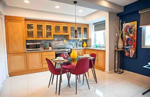 Ciudad Universitaria Apartment | OCEANVIEW RECOVERY APARTMENT * CIPLA * CECILIP *Recliner Included* SANTO DOMINGO