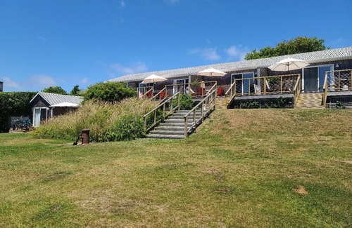 Montauk Apartment | OceanView Studio 3 Twin Pond