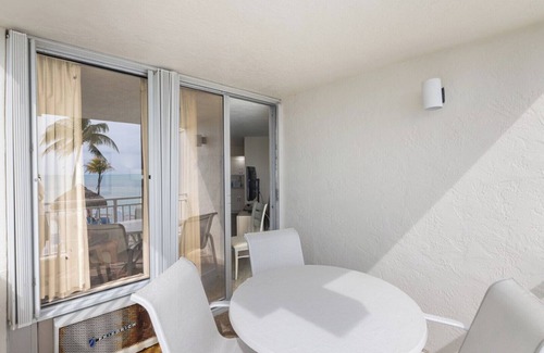 Lower Matecumbe Beach Apartment | Oceanview Studio Sleeps 3, Islamorada