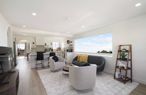 Pacifica Apartment | Oceanview Sunset View 3BR Luxe Home Yard