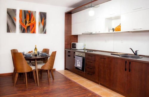Petrovac Apartment | OCHIBLANKO