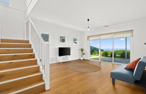 Moana House | Ochre Sunsets - Moana - C21 SouthCoast Holidays