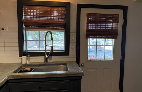 Marfa House | Ocotillo House: Centrally Located 3Bed/3Bath Home