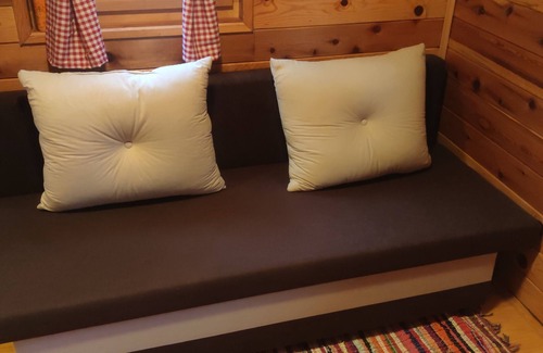 Central Serbia Resort | Odmor u netaknutoj prirodi zapadne Srbije. Moderno opremljeni ekološki apartmani