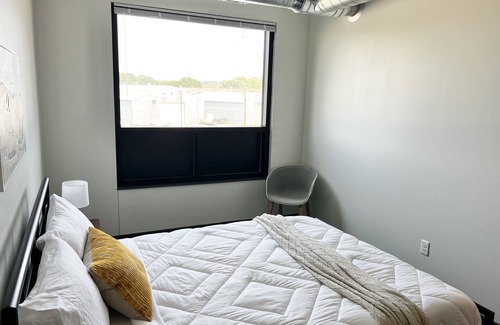West Des Moines Apartment | ✧Odyssey at Keystone | Chic 1BD Apartment✧