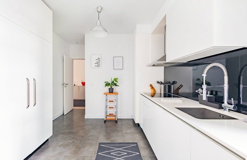 Oeiras Apartment | Oeiras Elegant Retreat with Pool