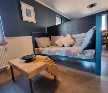 Oerlinghausen Apartment | Oerlinghausen Groß, 8 Personen, 5 Zimmer, 2 Bäder