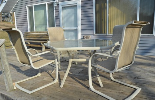 Spirit Lake Villa | Off East Lake Okoboji-The Walleye Cabin