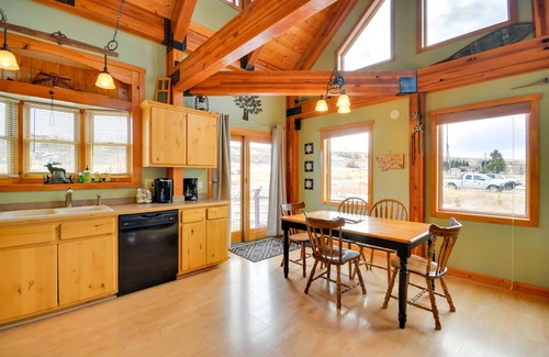 Red Lodge Cabin | 'Off The Beaten Path' Cabin w/Mtn Views & Hot Tub