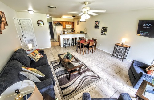 New Braunfels Condo | Off the Hook Chardonnay Getaway, Watewheel Condos On The River, pet friendly