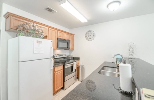 New Braunfels Condo | Off the Hook Chardonnay Getaway, Watewheel Condos On The River, pet friendly