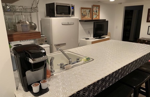 Cheesman Park House | Off the Park Walk to Everything Whole Foods, Restaurants Coffee & Bus