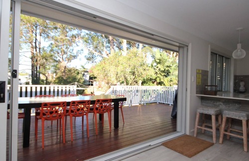 North Haven House | Off The Wall - close to beach, river and breakwall