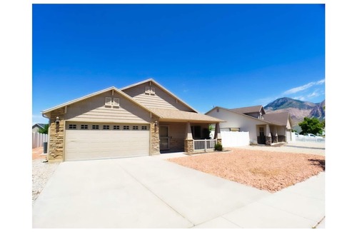 Ogden House | Ogden Dream+Hot Tub+Fenced Yard+Gazebo+BBQ+View+Garage+W/D