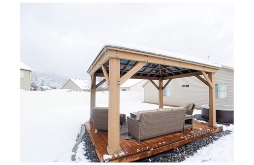 Ogden House | Ogden Dream+Hot Tub+Fenced Yard+Gazebo+BBQ+View+Garage+W/D