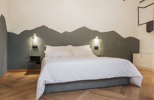 Fermo Bed & Breakfast | OGNISSANTI GUESTHOUSE - SIBILLINI DEPENDANCE Double-bed room with private bathroom and Turkish bath