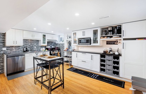 Wexford House | OH, so cozy!