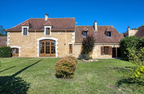 Tremolat House | Oh suspended time