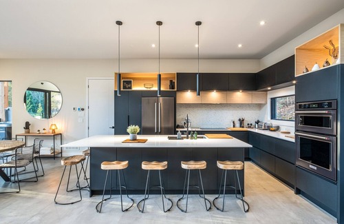 La Conception House | Ohana Chalet | Luxurious Property | Hot tub/Tremblant Living