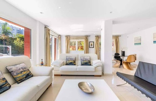 Guadalmar House | Ohana1 Luxury villa.