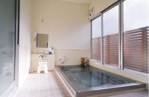 Shimojo Hotel | Ohgutekohan Shirasagisou