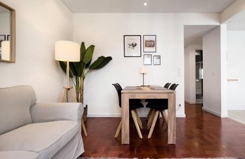 Beato Apartment | Olaias Lisbon 2 bed near Metro 2