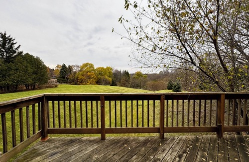 Bayview Woods - Steeles House | Old Brick Style Mansion With Indoor Pool
