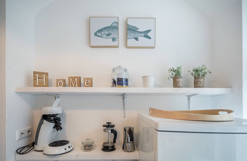 Altona-Nord Apartment | Old building apartment for up to 6 people "KUTTER" in the Schanzenviertel - 1st floor