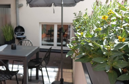 Fulda Apartment | Old building oasis Fulda - quiet, central, terrace, train station 400m -