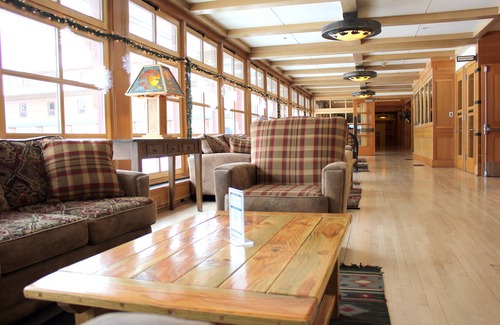 Yellowstone National Park Cabin | Old Faithful Snow Lodge & Cabins - Inside the Park
