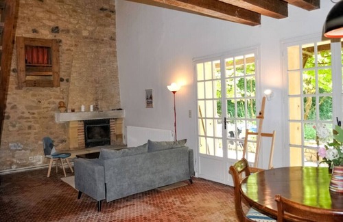 Le Buisson-de-Cadouin House | Old farmhouse and orchard with swimming pool