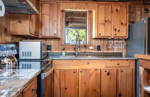 Kerrville Cottage | Old Fellow's Farmhouse