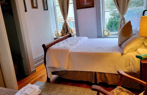Carlisle Apartment | Old Firehouse Quarter