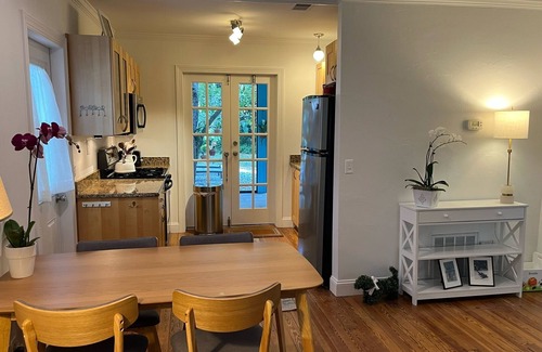 Laurel Park House | Old Florida bungalow in Sarasota‘s best location