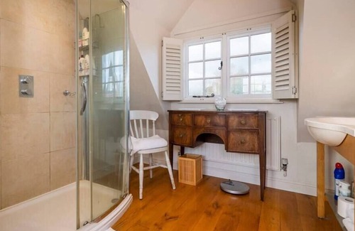 Bury St Edmunds House | Old Hare and Hounds and Writer's Barn, Somerton