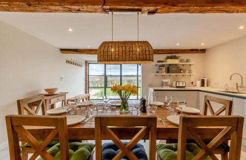 Peasmarsh House | Old House Farm