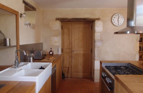 Vergt-de-Biron House | Old house with modern comfort with a private pool for large group