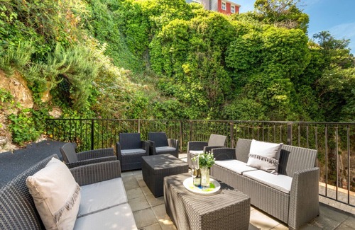 Brixham House | Old Ice House - Three Bedroom House, Sleeps 8
